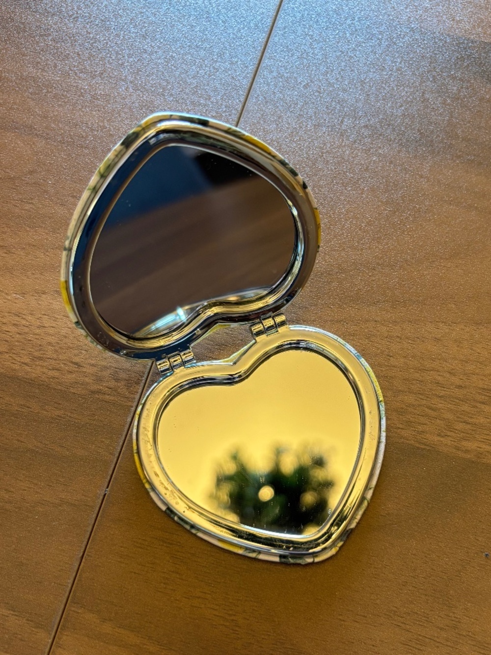 Heart-Shaped Lemon Compact Mirror Cute Fruit Print